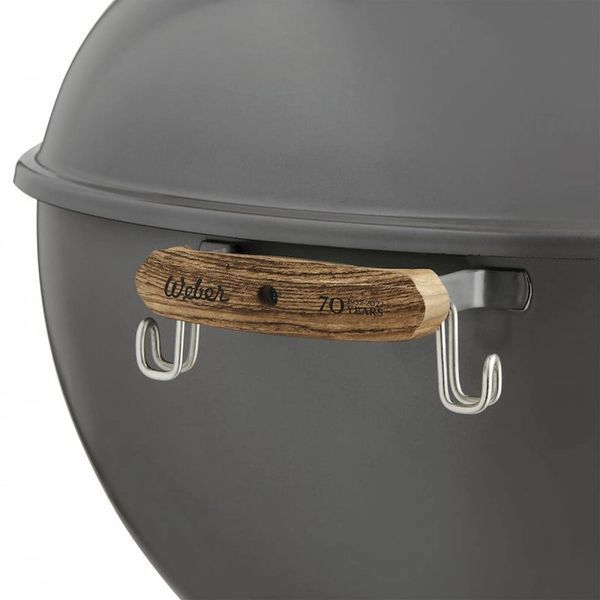 Угольный гриль Original 70th Anniversary Kettle, 57cm Weber (19521004) серый металлик (AV)031266 фото
